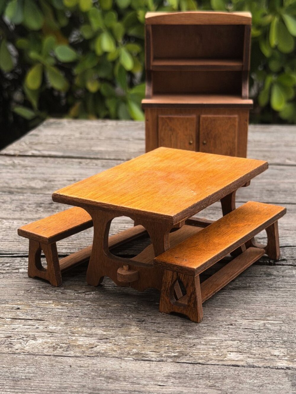 Vintage Lot of Wooden Dollhouse Furniture Bed Table Couch Hutch Chair Wood - Picture 10 of 16